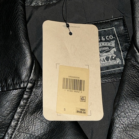 Levi's The Classic Faux Leather Moto Jacket - Picture 9 of 13